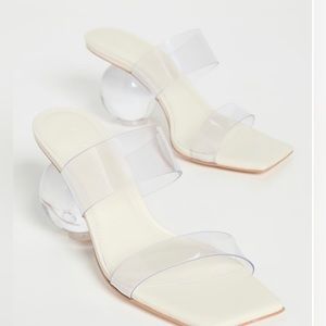 Cult Gaia NHU leather sandals in clear. size 38, new in box!